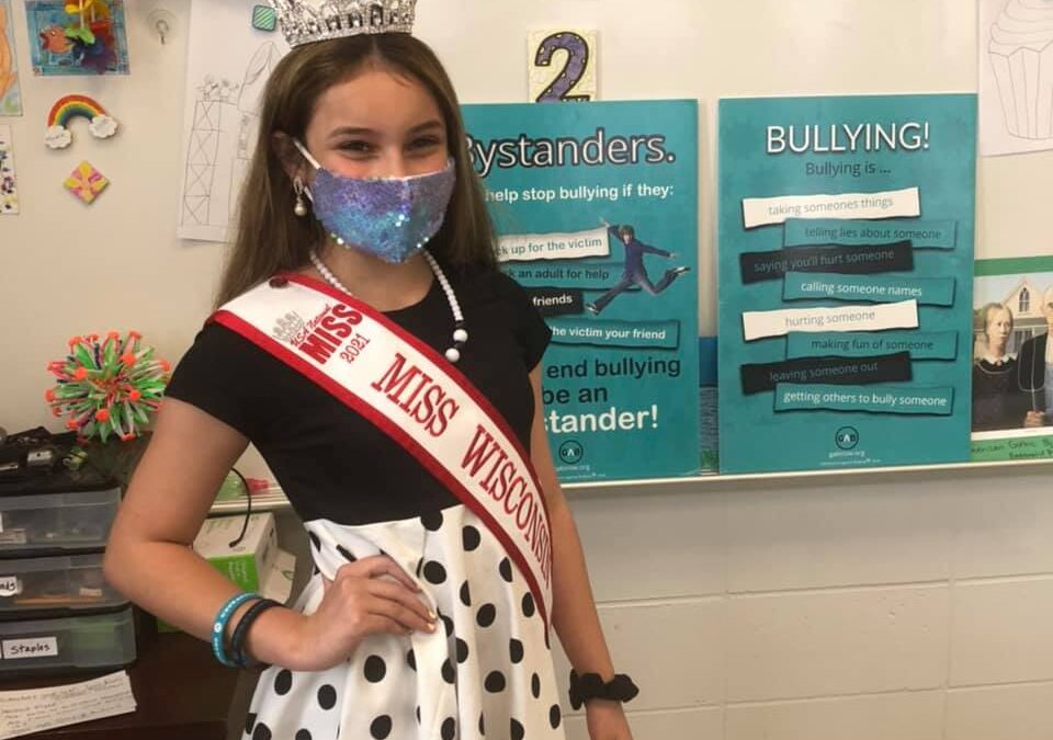 LEIA RIOS SPEAKS TO JUNIOR GIRL SCOUT TROOP AT MILL VALLEY ELEMENTARY